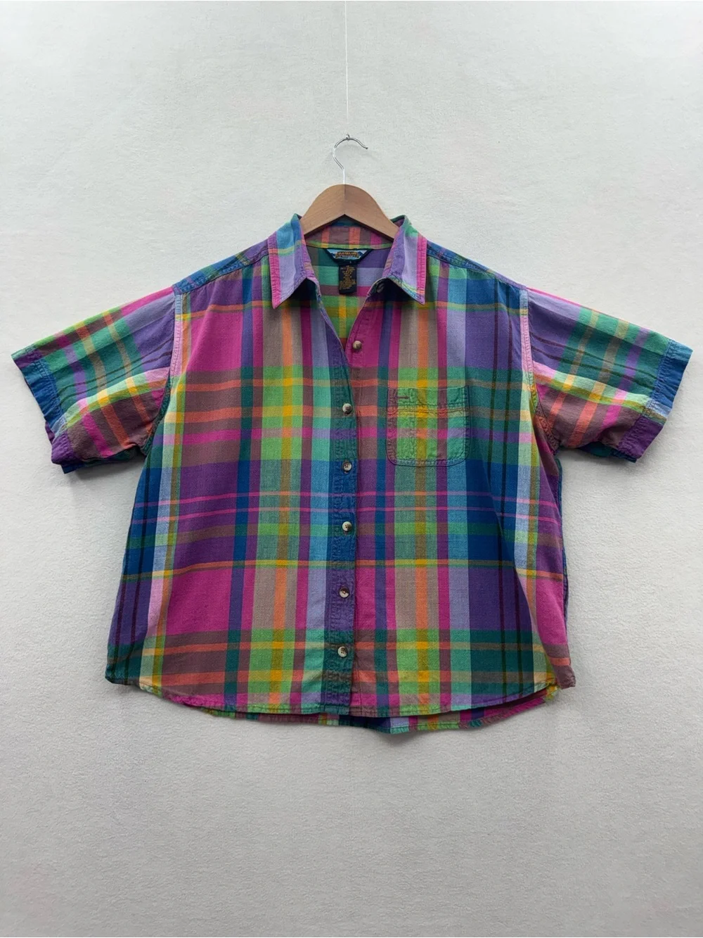 Shaver Lake Women’s 1X Plaid Multicolored Button Up Short Sleeve Top